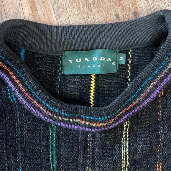 Tundra Canada • 90’s Coogi Style Multicolor Sweater - Picture 4 of 10